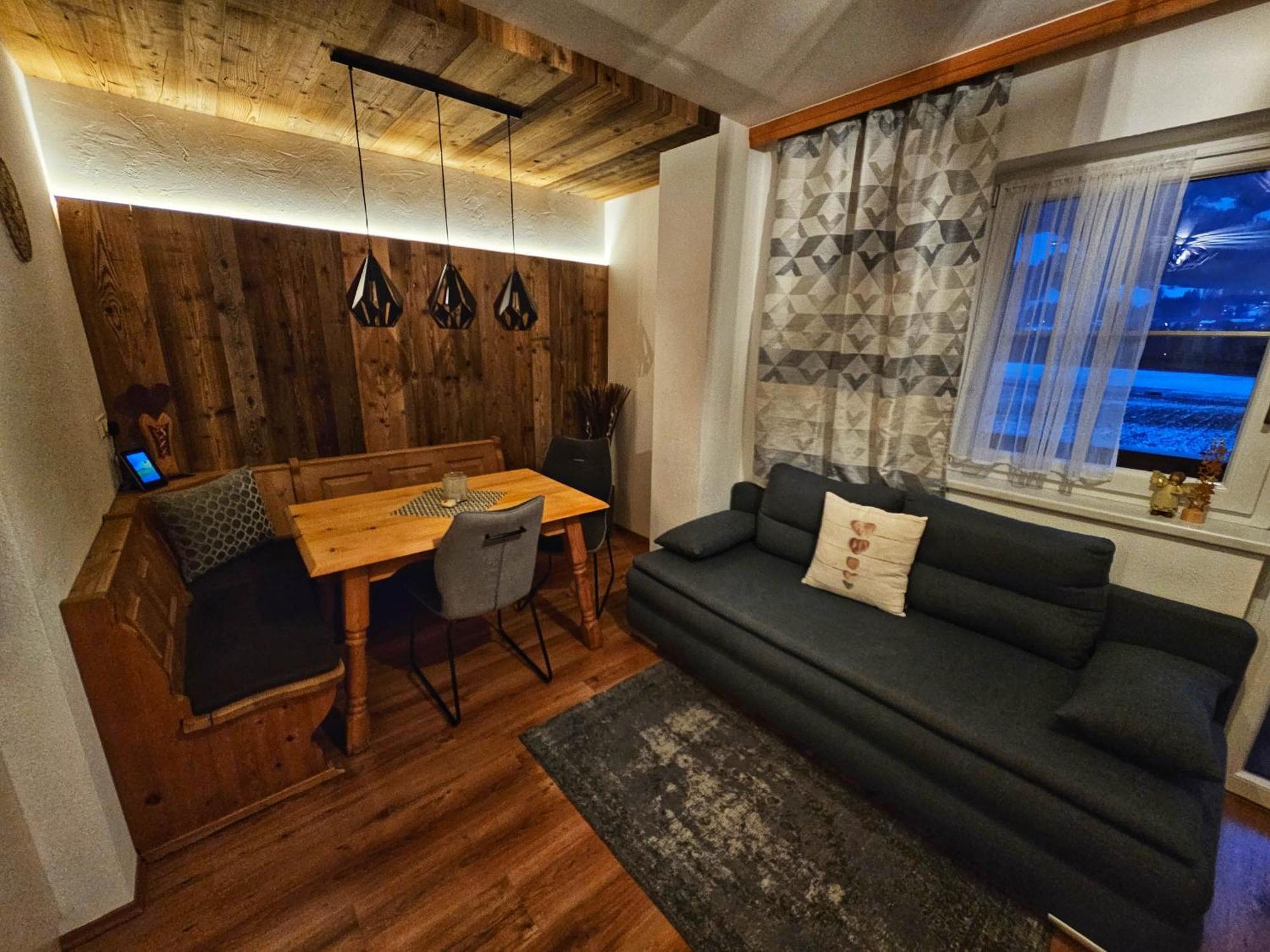 Appartement Sandra 斯达姆 外观 照片